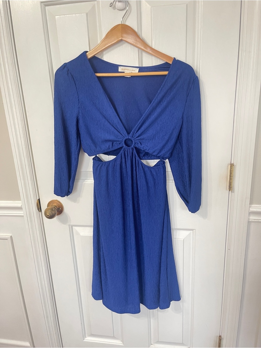MONTEAU  LOS ANGELES Medium Dress Royal Blue V Neck Keyhole